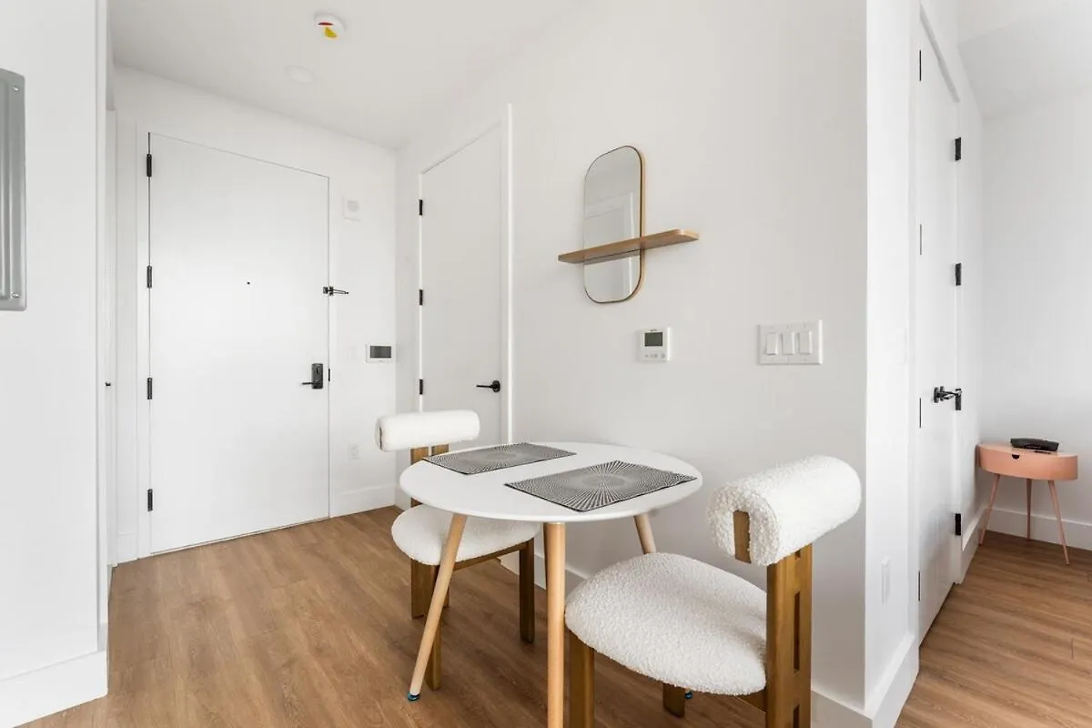 ניו יורק Sleek And Stylish Studio, Luxe Perks In Prime Spot ארצות הברית